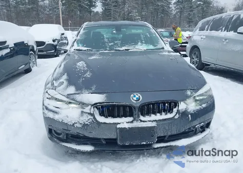 2016 BMW 320I xDrive z USA, uszkodzony, nr VIN WBA8E5G58GNT94019